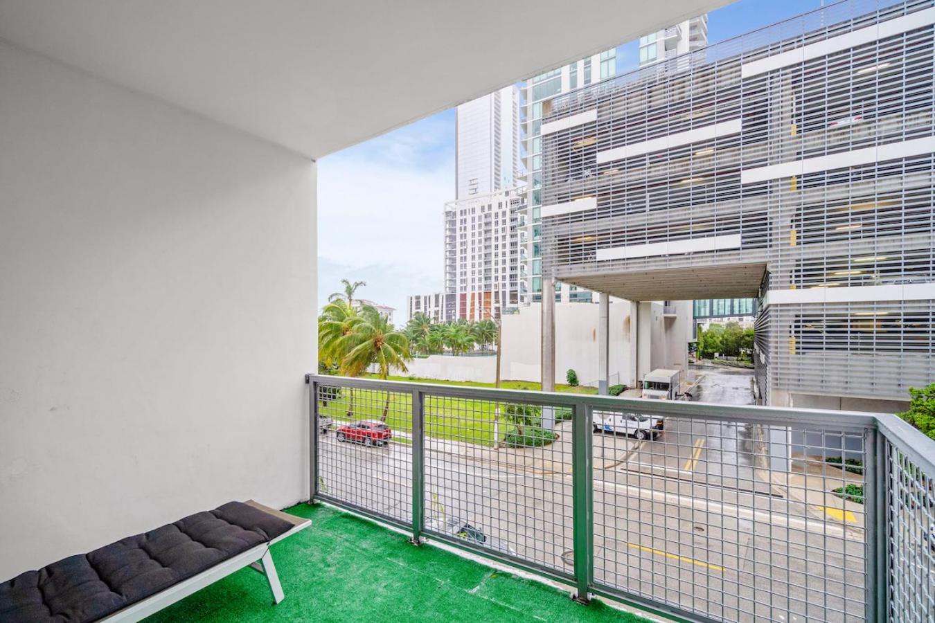 Lovely Unit Mins From Wynwood With Free Parking 마이애미 외부 사진